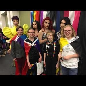 Meet your Posher, Adeline